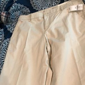 Gap Khakis 8L NWT